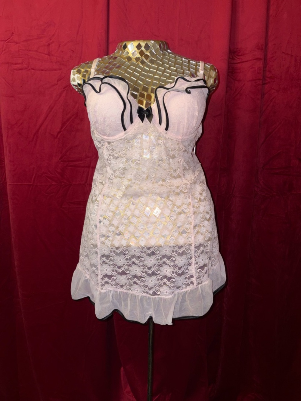 2 PIECE SET Linea Donatella Pink Lace Babydoll Chemise with Black Piping